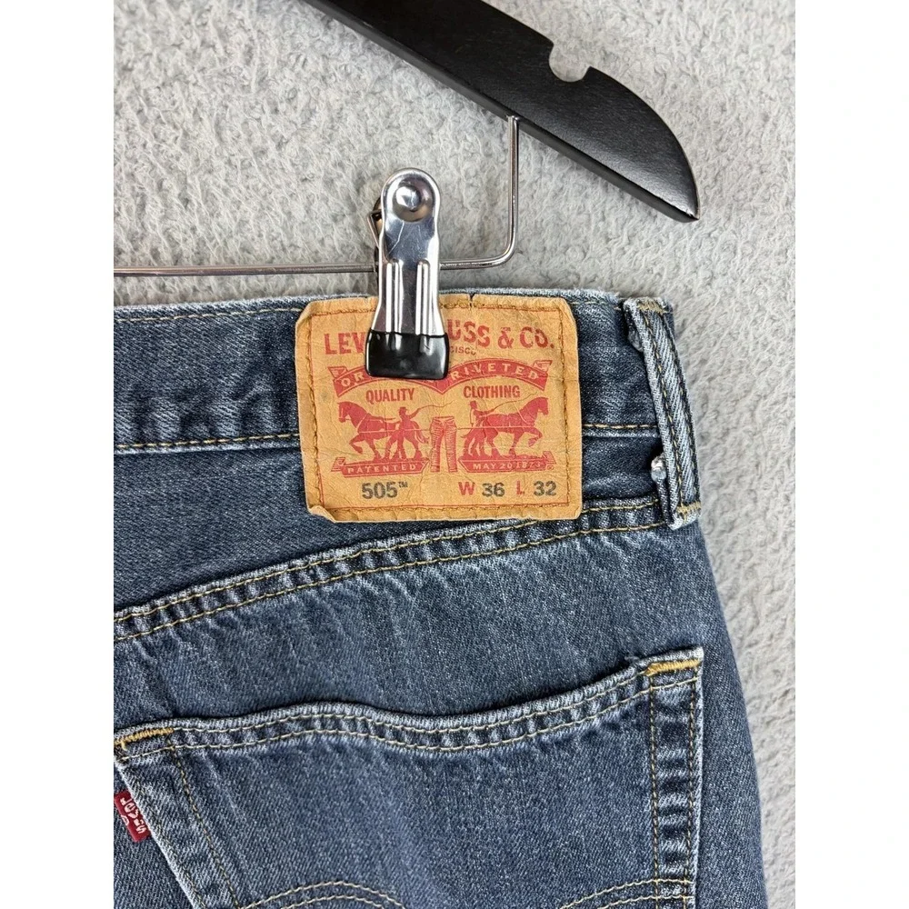 Levis 505 Jeans Mens 36x32 Blue Medium Wash Regular Fit Straight Denim Pants Men